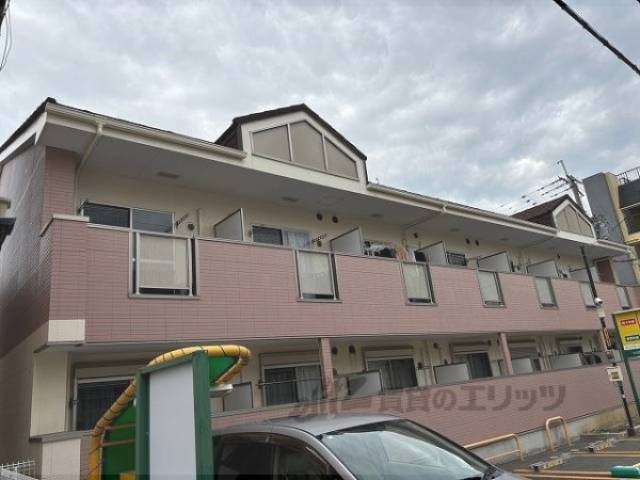 ミッドウエスト小阪外観写真1