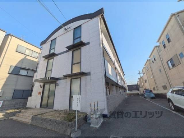 レオパレスジュネス外観写真2