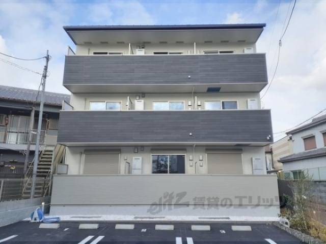 ゼファー　四辻外観写真1