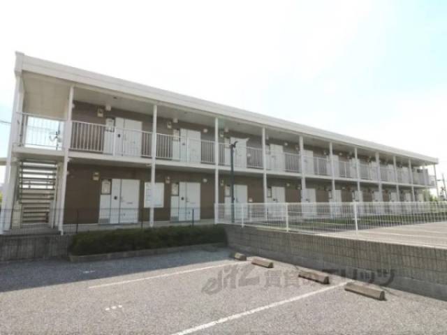 レオパレス高洋外観写真1