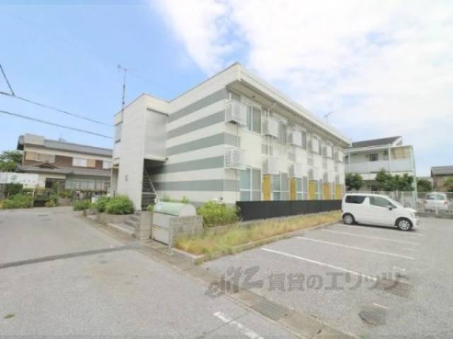 レオパレス四季外観写真1