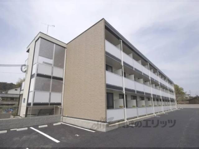 レオパレスソルシオン５外観写真1