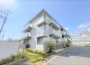 メゾン　ド　グレーヌ楠根