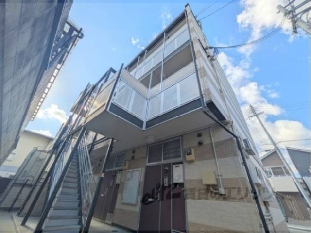 レオパレスタチバナ外観写真1