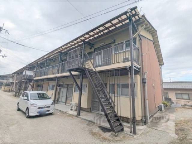 リベルテ葛城外観写真1