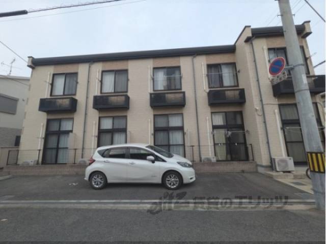 レオパレスアルモニ１外観写真2