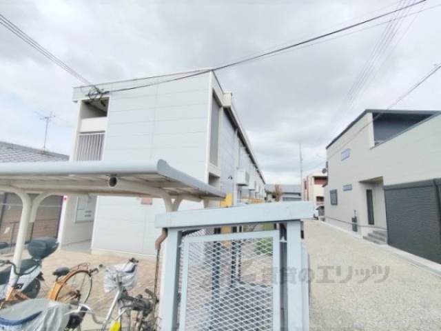 レオパレスエザーンス外観写真3