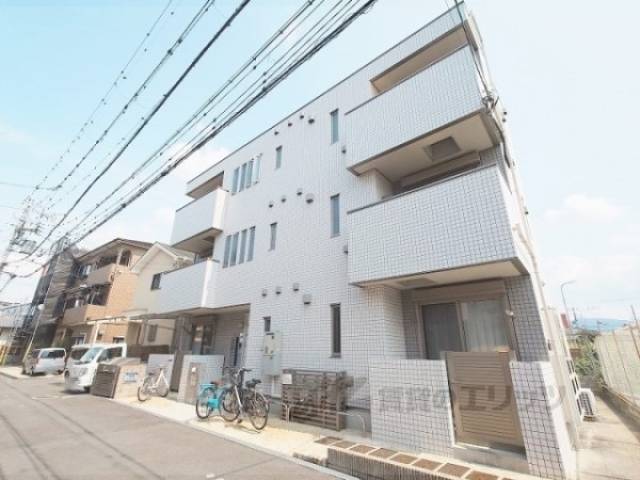 エスタ　メゾン外観写真3