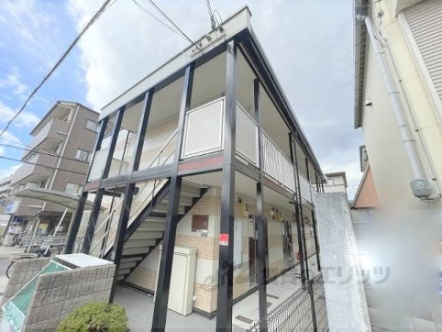 レオパレス瓢箪山外観写真3