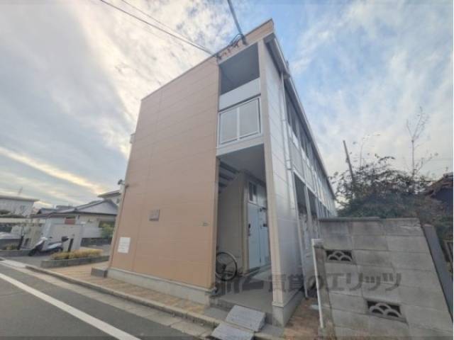 レオパレスピーチ外観写真3