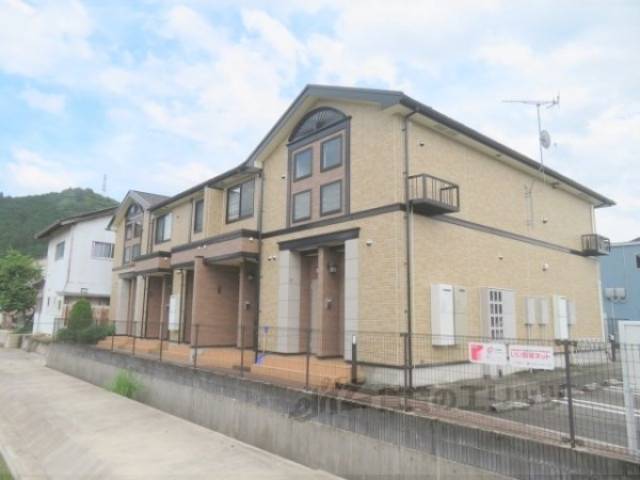 ラフレシール外観写真1