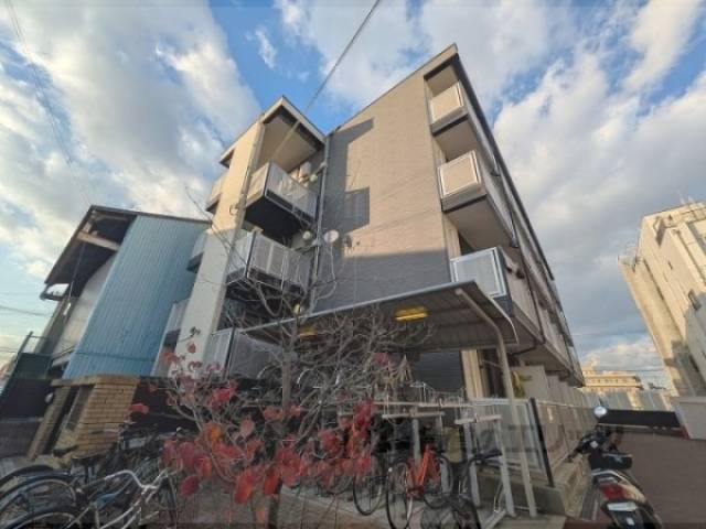 レオパレスエルヴェール　サンク外観写真1