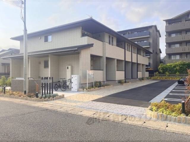 シモン宝ヶ池外観写真1