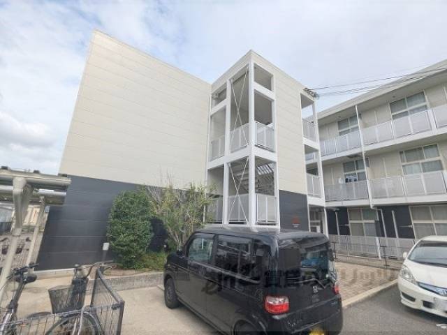 レオパレスソレイユ３外観写真2