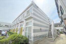 レオパレスエステート外観写真