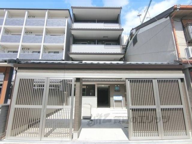 ウェルスクエア京都智恵光院外観写真1