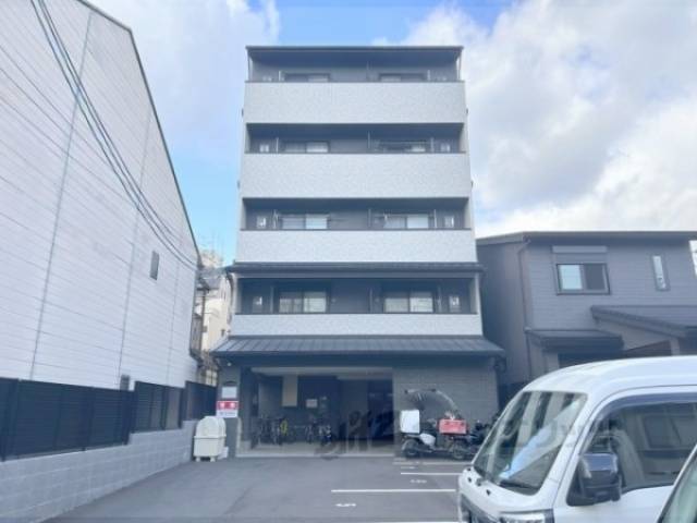 ウイングス千本丸太町外観写真1