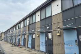 レオパレスグランデ２番館外観写真