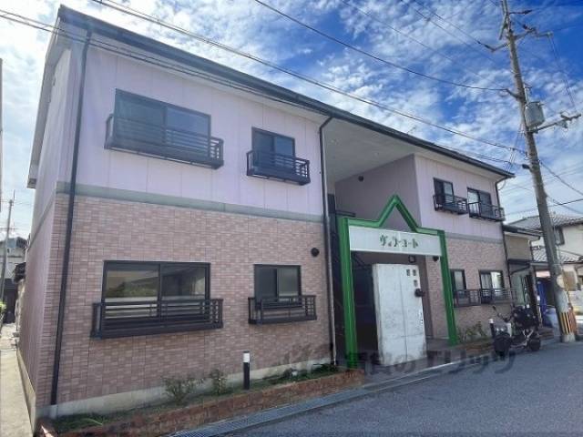 ヴィラ・コート外観写真1