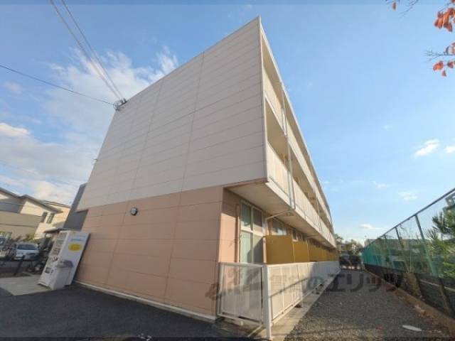 レオパレスラコルト外観写真2