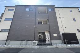 ＰｅａｃｅＨｏｕｓｅ外観写真