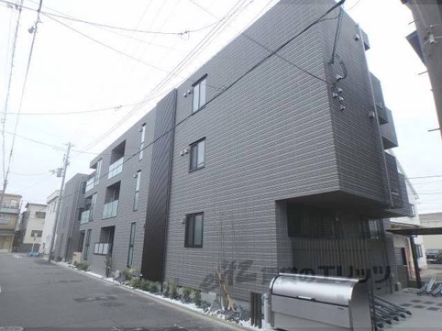 メゾン　ド　ハンザ外観写真1