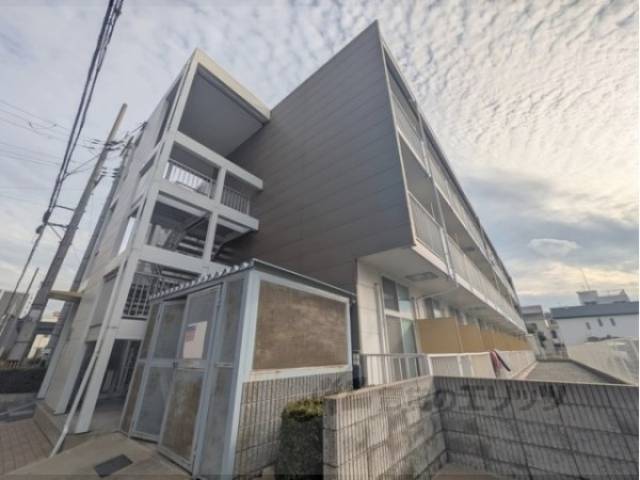 レオパレスドミール外観写真1