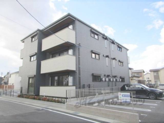 シェノン栗東外観写真3