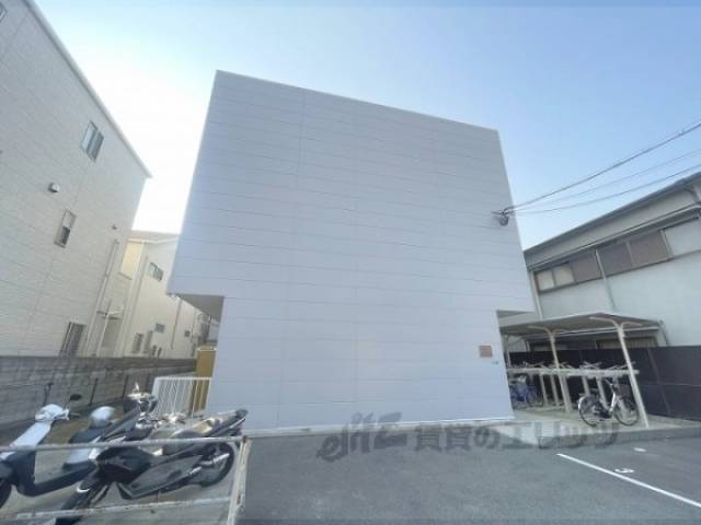 レオパレスルシェルブルー東大阪外観写真2
