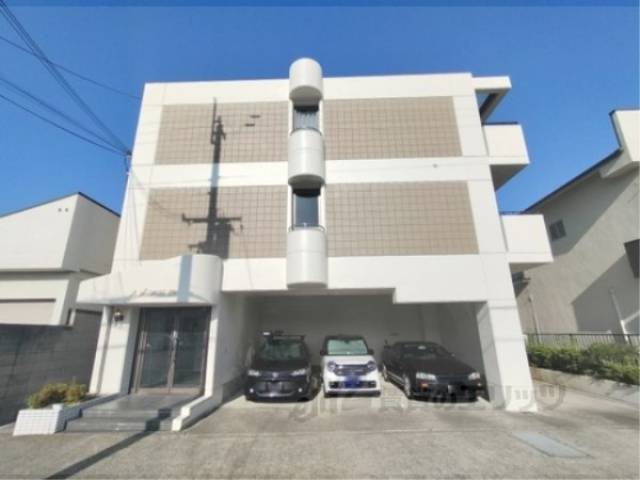 メゾン三条外観写真3