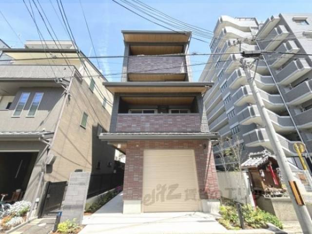 シャーメゾン洛央外観写真1