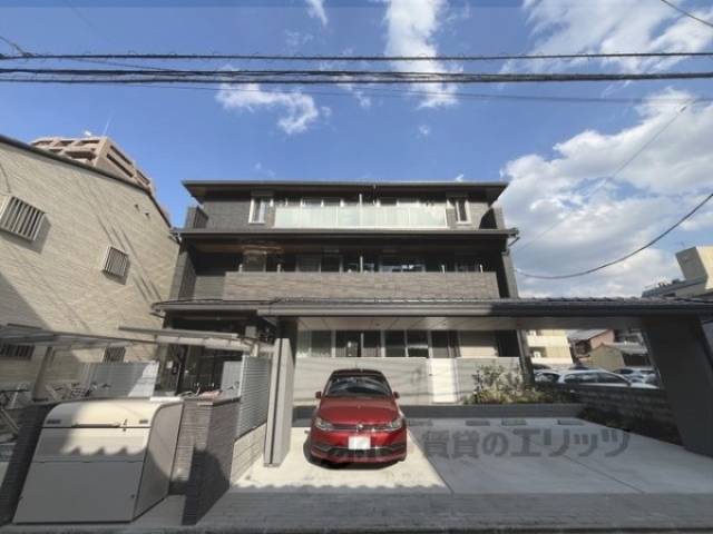 シャーメゾン烏丸五条外観写真2