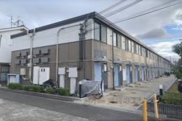 レオパレスグランデ１番館外観写真