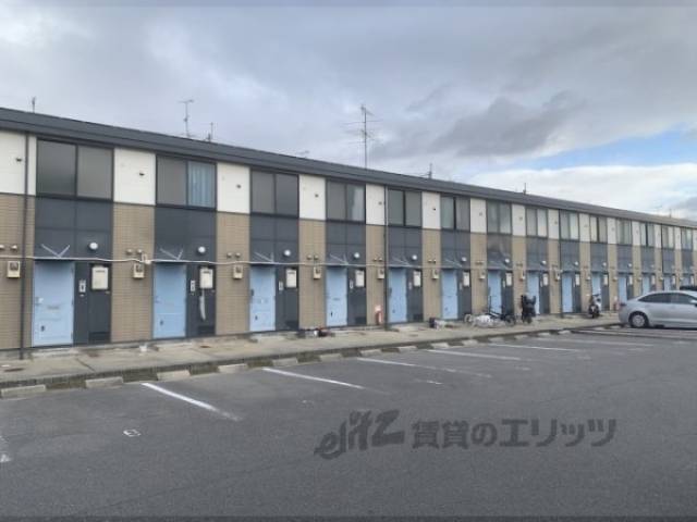 レオパレスグランデ１番館外観写真2