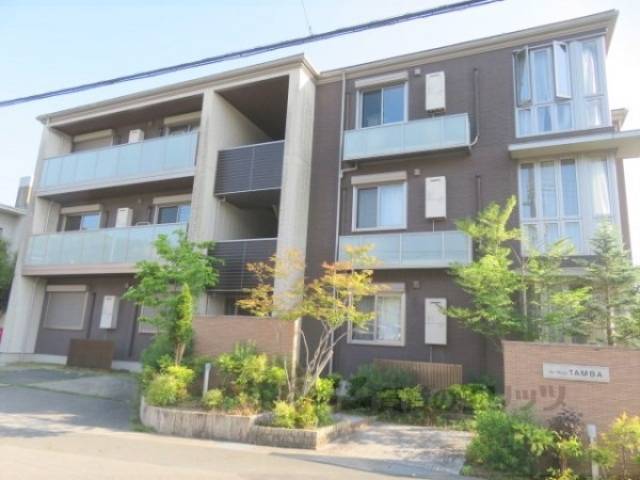 シャーメゾン丹波外観写真1