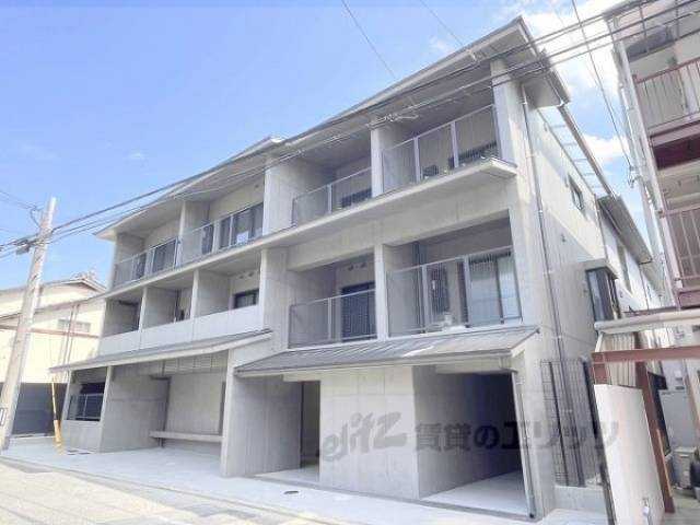 STANDZ金閣寺前外観写真3