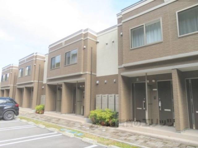 フロール・デ・セレッソ２外観写真2