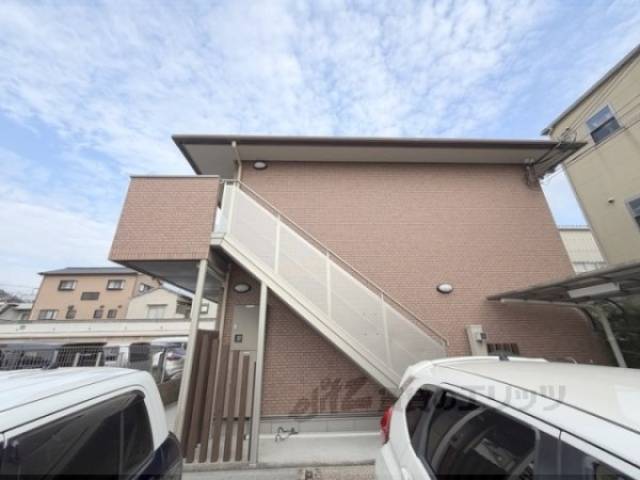 アルカディア楠根外観写真1