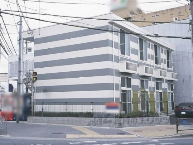 レオパレスアベニュー外観写真1