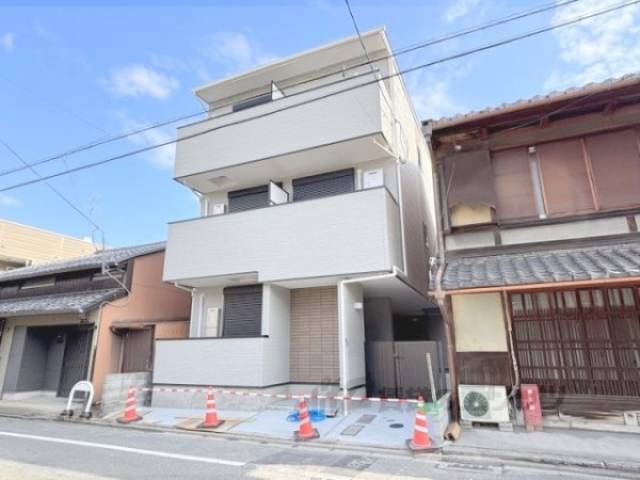 セリリアコンフォート伏見外観写真1
