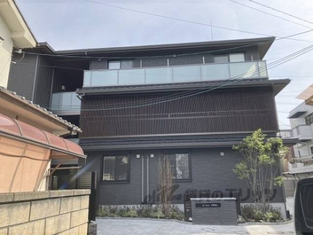 シャーメゾン京都桃山外観写真2