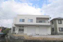 米原市中多良倉庫付き事務所外観写真