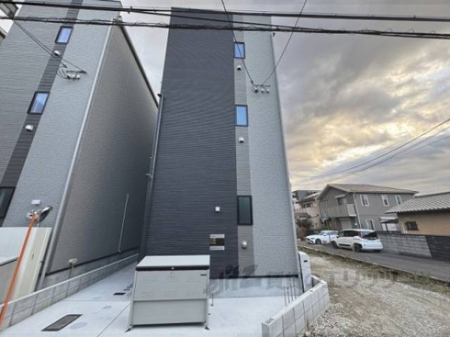 ＫＲＡＭ椥辻外観写真1