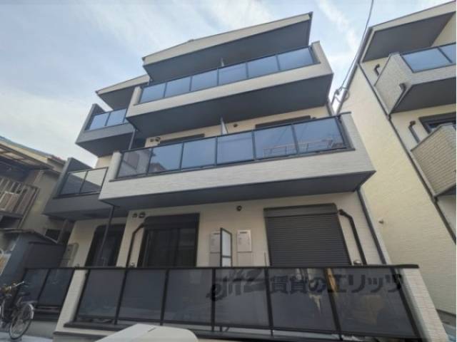 グラン　ロイヤル外観写真2