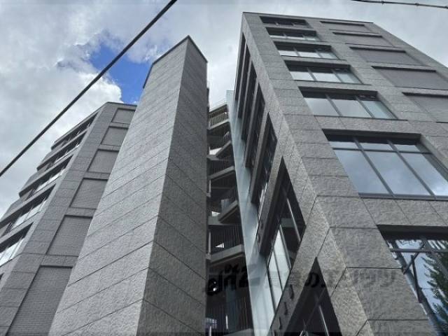 シャリマー西大路外観写真1