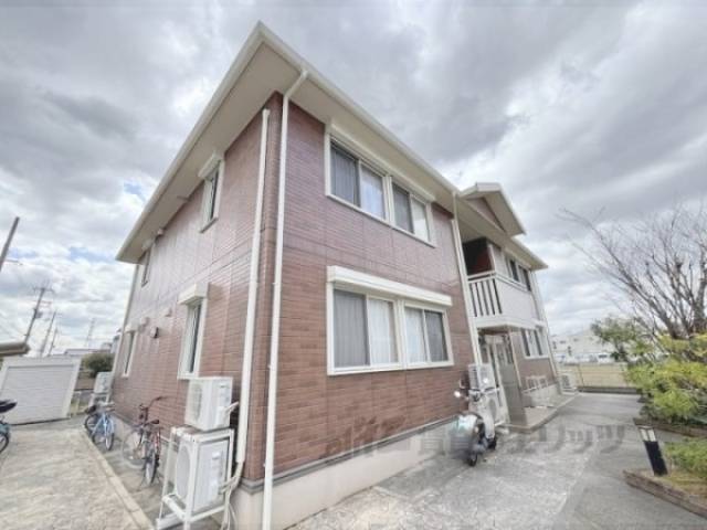 ロイヤル倉治Ｃ棟外観写真2
