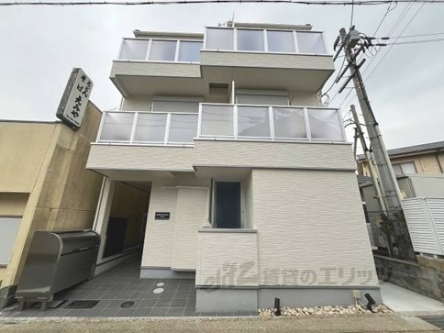 山科HATCH京都薬大前外観写真1