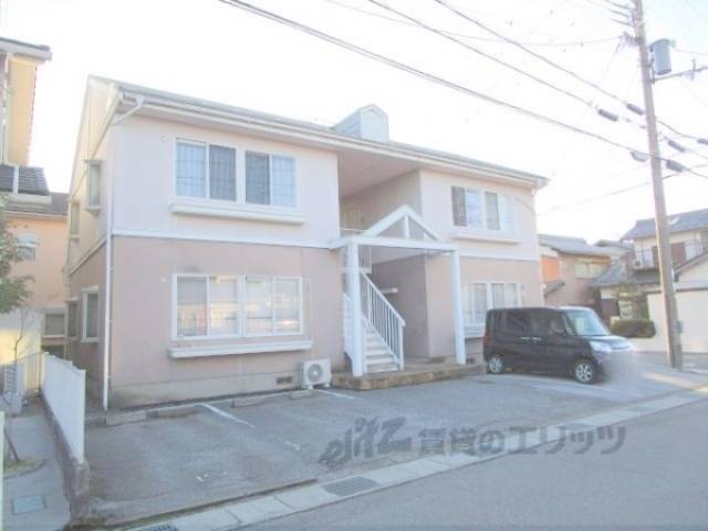 ハイツ賀目山外観写真1