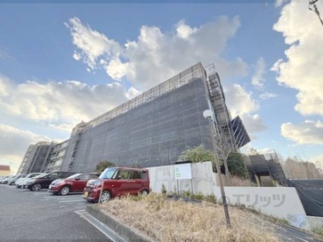 ネオハイツ学園前外観写真1