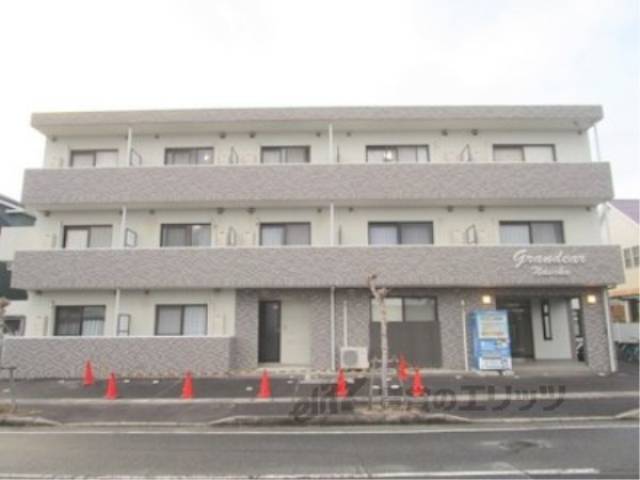 グランドール名坂外観写真2